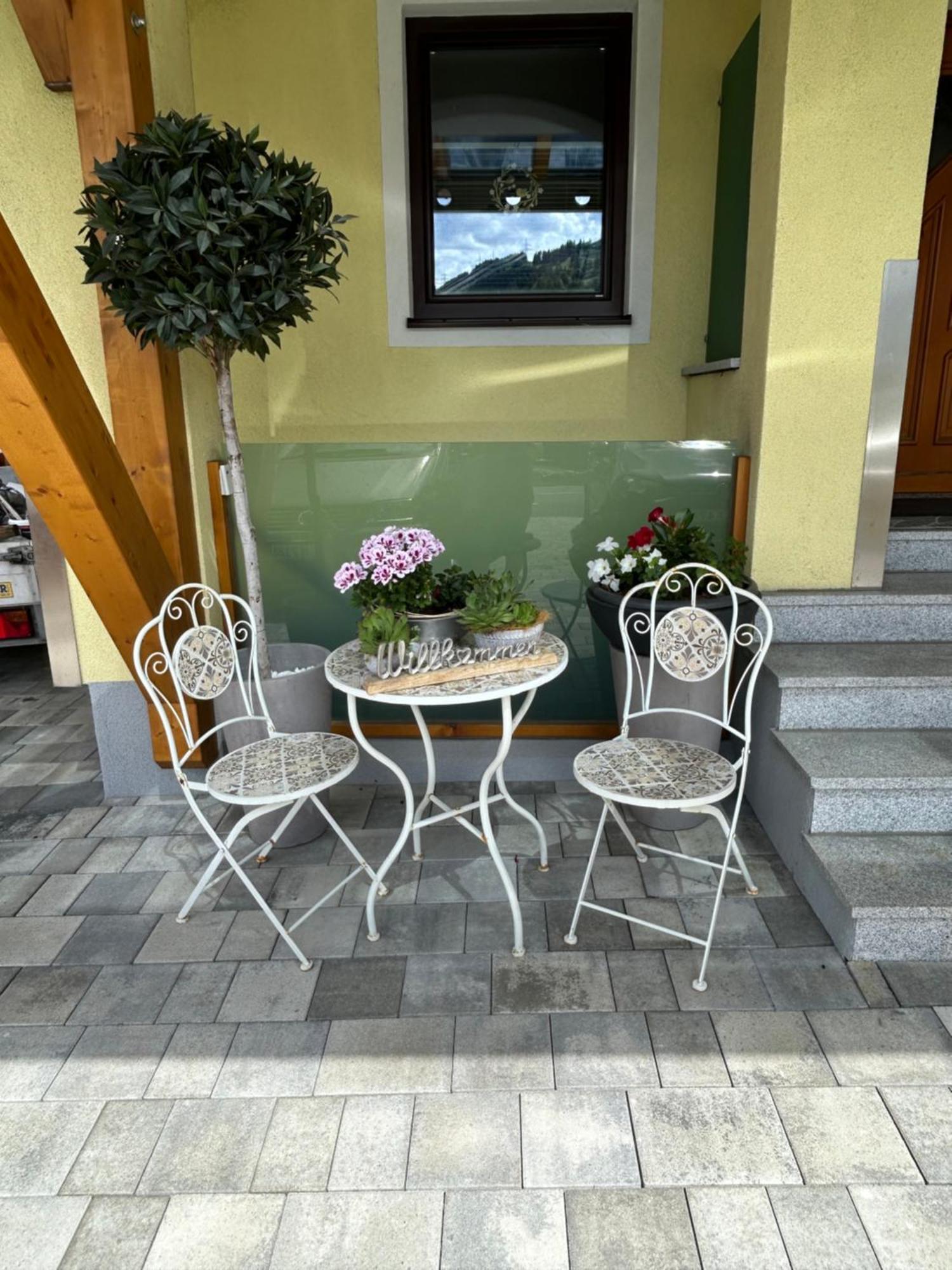 Haus Laubreuter Apartment Капрун Екстериор снимка