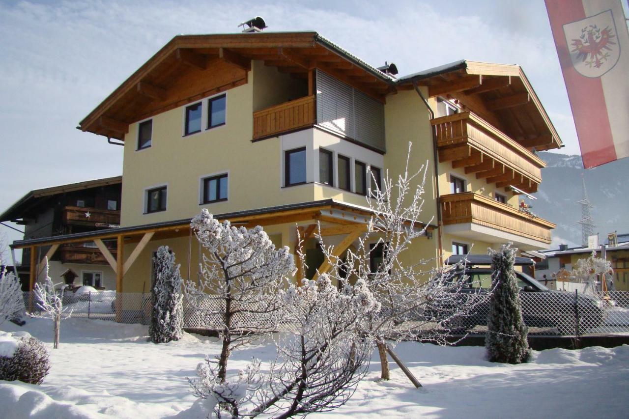 Haus Laubreuter Apartment Капрун Екстериор снимка